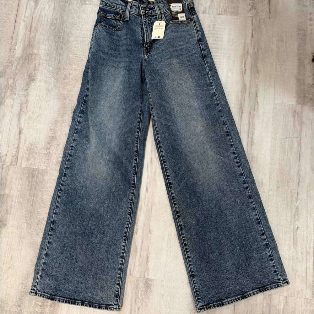 Levi’s High Rise Wide Leg Women's Jeans - Picture 4 of 7